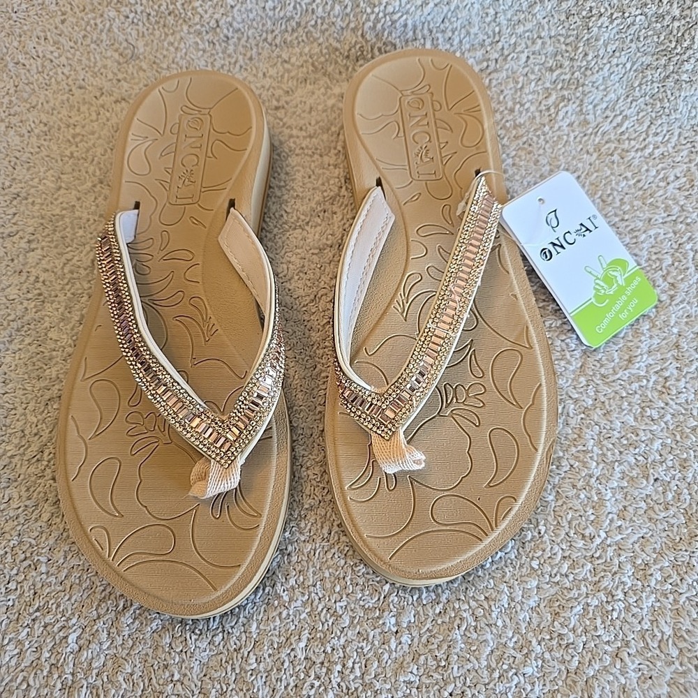 ONCAI Flip Flops‎ Beach Thong Sandals W/Arch Support Rhinestones Beige Sz 7 NWT